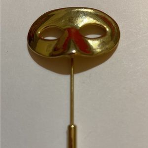Gold mask pin